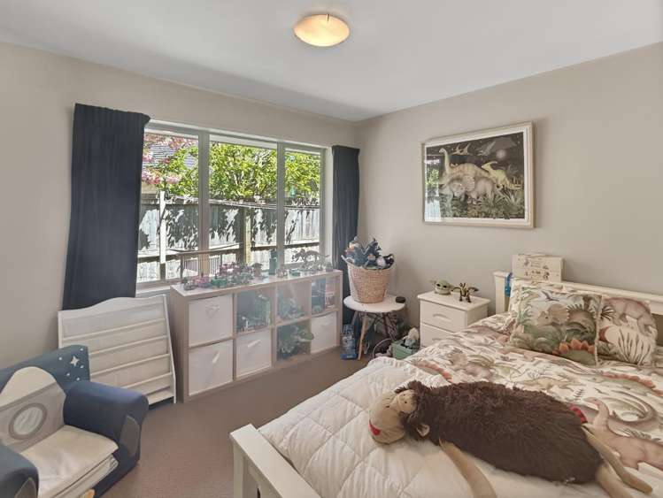 24 John Campbell Crescent 1454_6