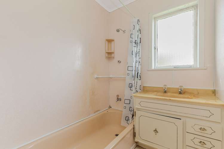 12 Mckenzie Road Mangere Bridge_10