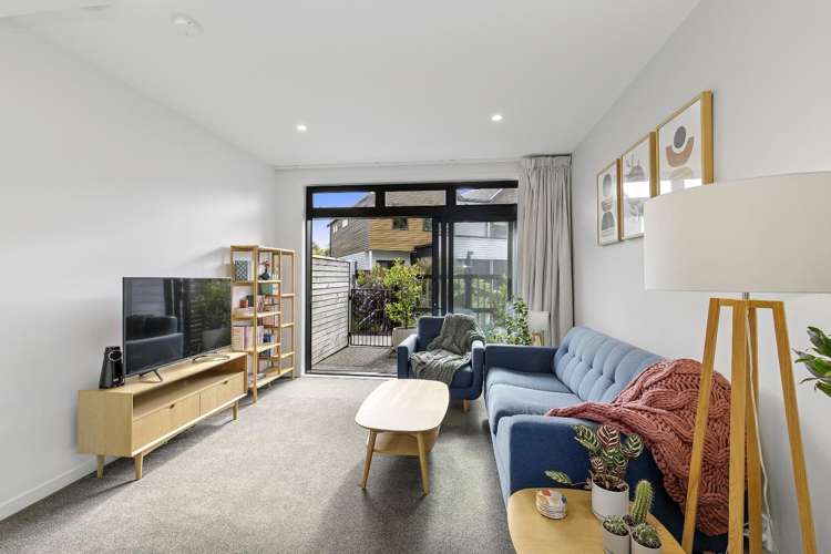 5 Glen Evans Crescent 1270_4