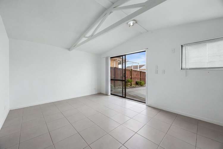 2/36 Miro Street New Lynn North_19