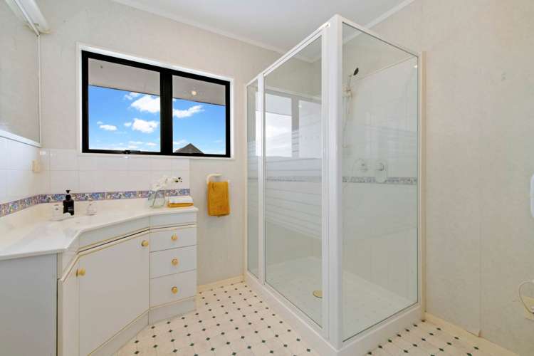 30 Rosario Crescent Red Beach_14