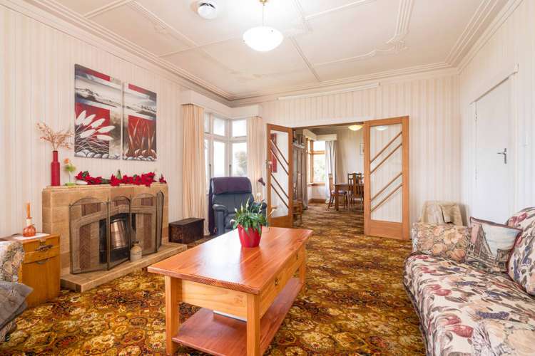 36 Easther Crescent Kew_12