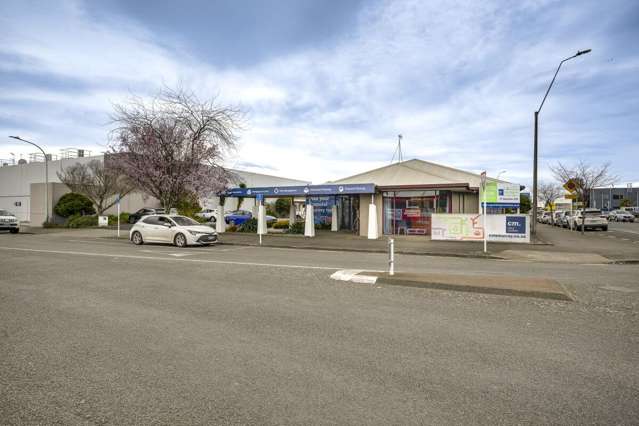 310 Avenue Road East Hastings Central_3