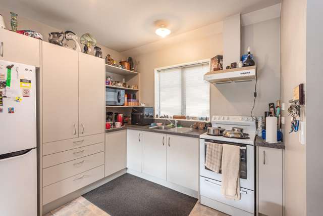 6/10 Collins Street Addington_2