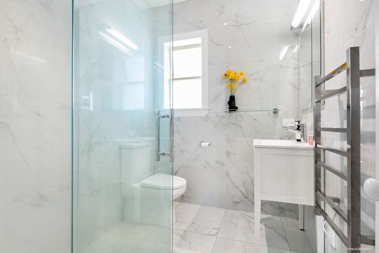 4/64 Victoria Road Devonport_5