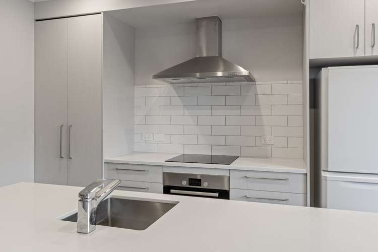 2/25 Thackeray Street Hamilton Lake_3