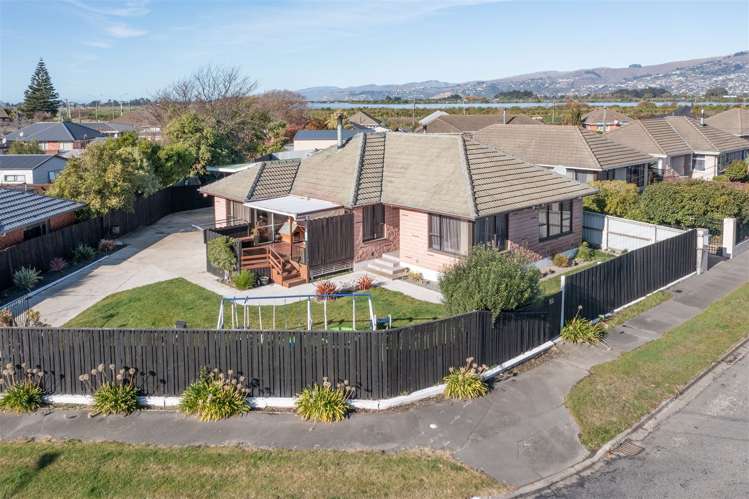 258 Shortland Street Aranui_12