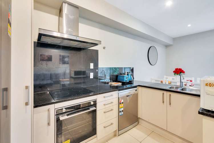 10/45a Swanson Road Henderson_11