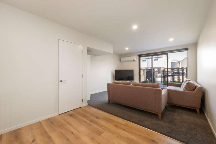 39 Bampton Street Burwood_7