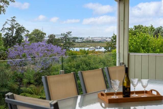 57 Jaemont Avenue Te Atatu South_1