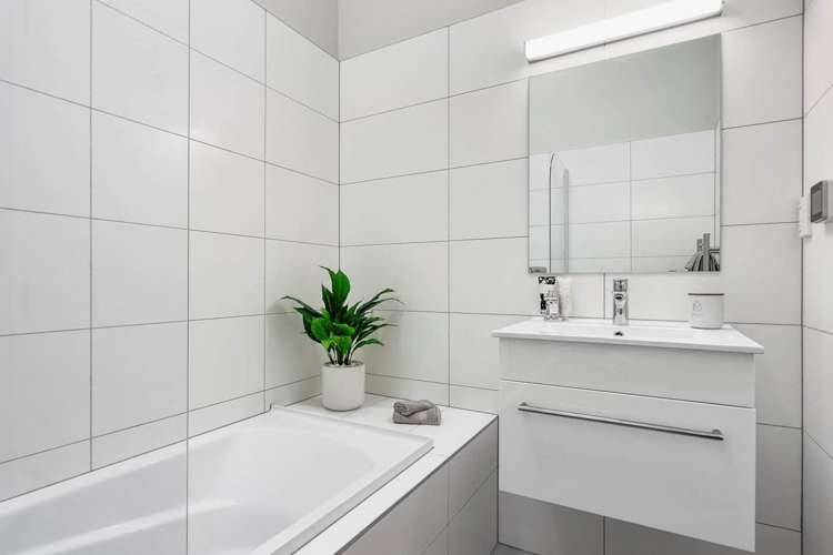 50b/130 Great South Road Epsom_13