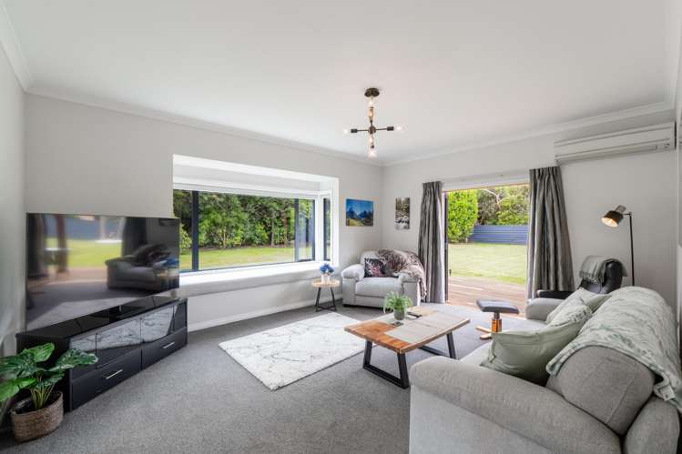 17 Raeburn Avenue Otatara_10