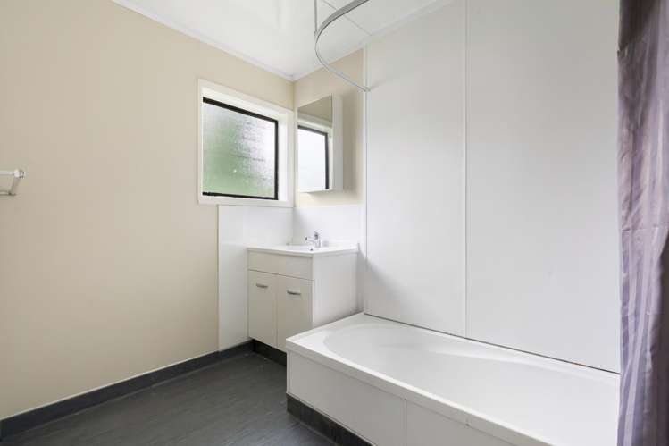 7 Yule Place Massey_12