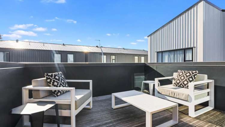 8 Lange Mews Mt Wellington_1