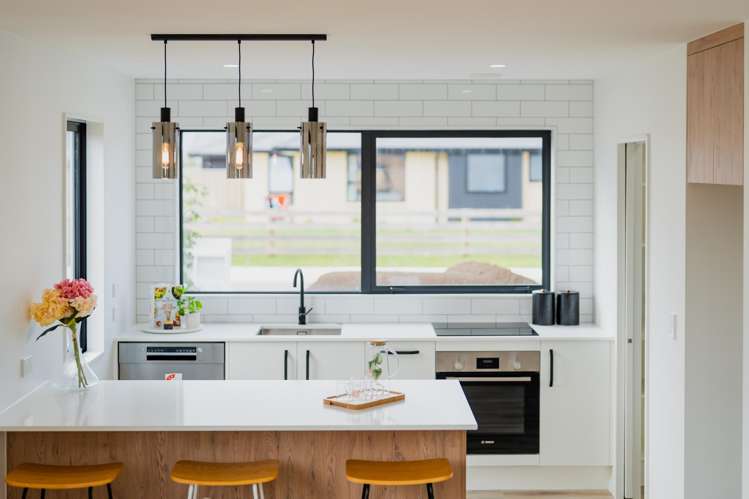 35 Stackwood Avenue Woodend_2