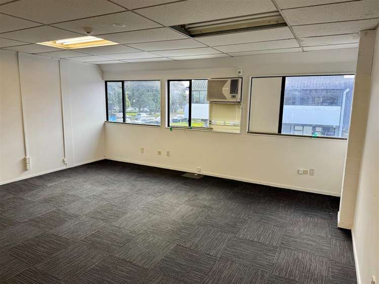 14a Rennie Drive Mangere_1