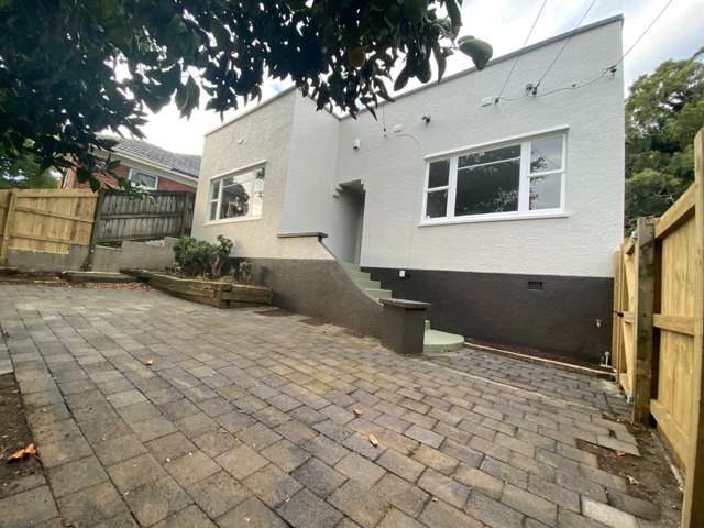 Beautifully Renovated 2-Bedroom Home Next to S...