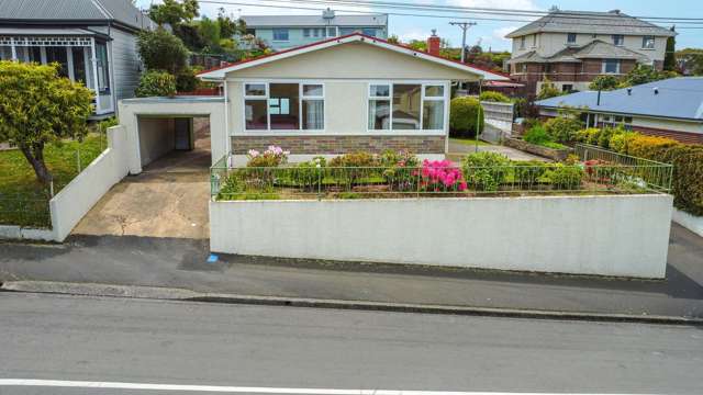 Elevated Belleknowes Family Home