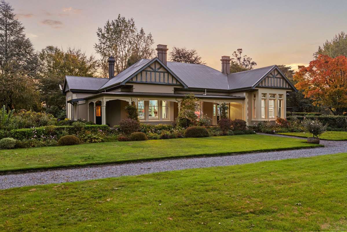 584 Orari Station Road_2