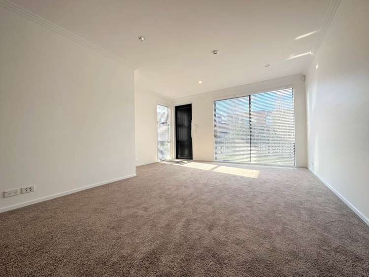 9 Scoria Crescent Stonefields_4