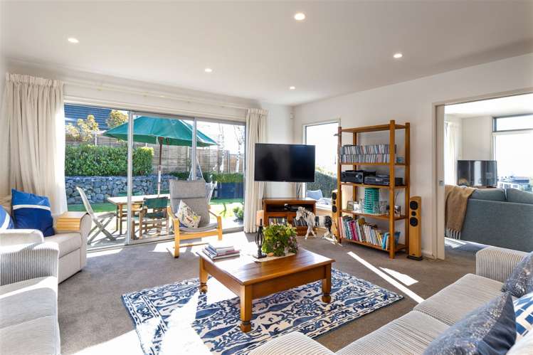 8 Ridgetop Rise Fairhall_13