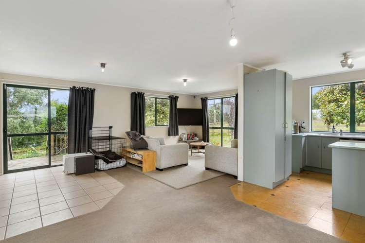 83 Sim Road Paerata_5