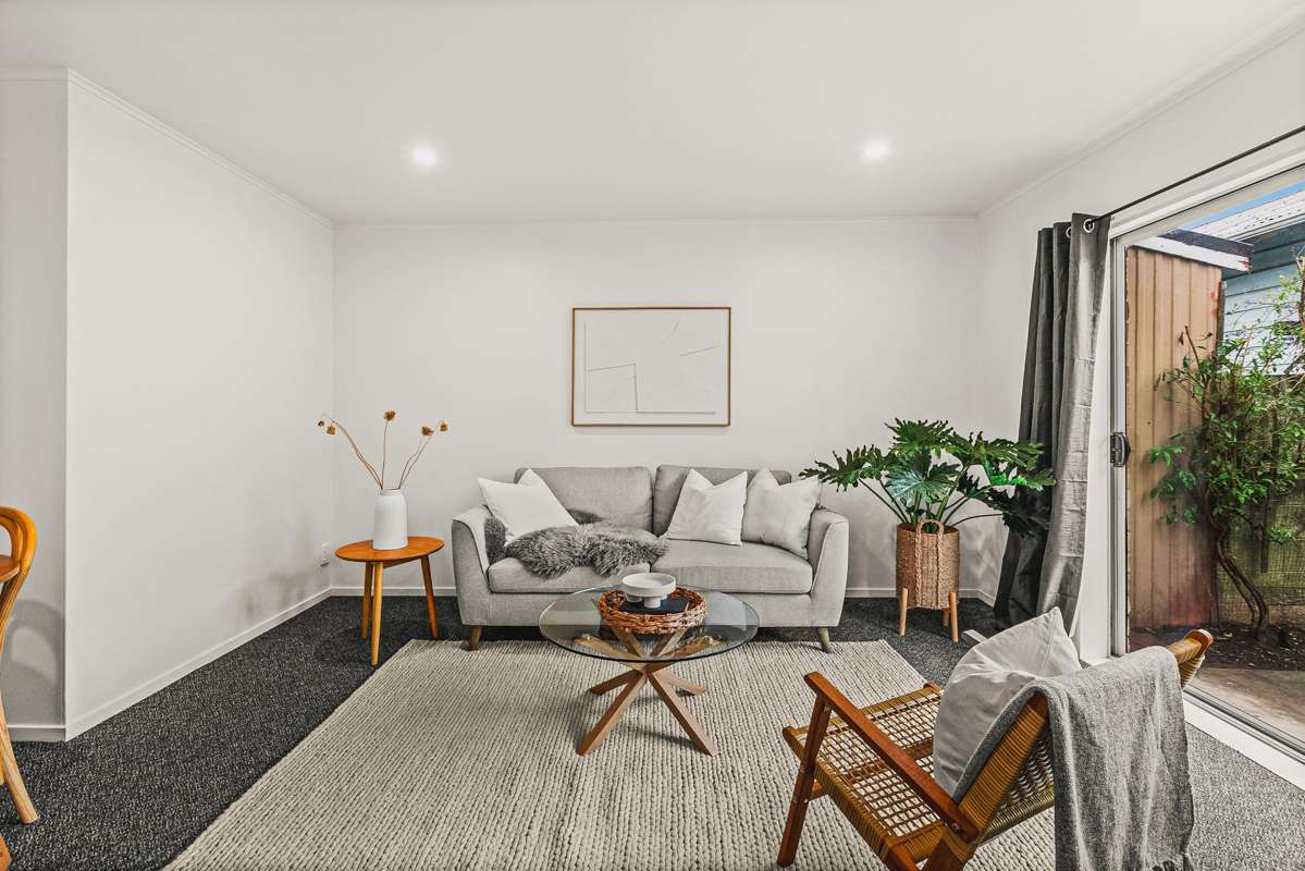 2/163 Nelson Crescent_2