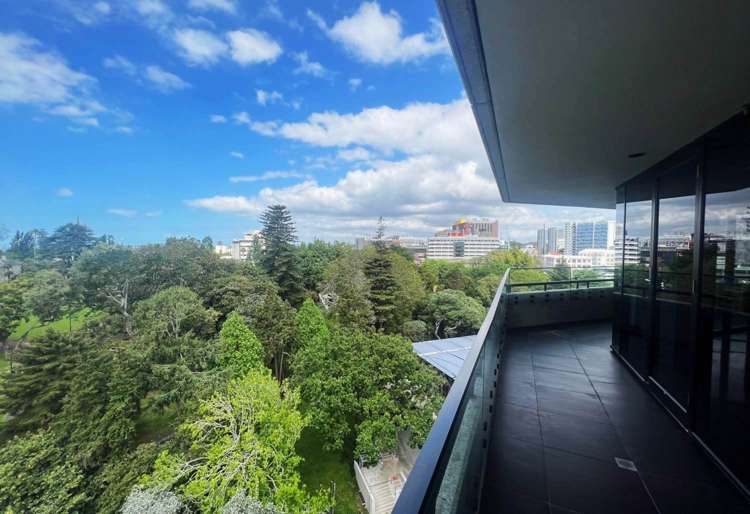 2 Kitchener Street City Centre_5