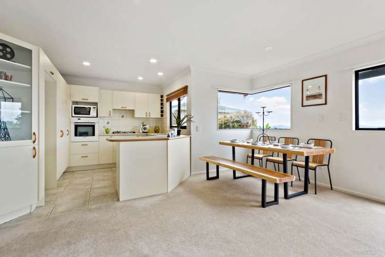 241a Royal Road Massey_10