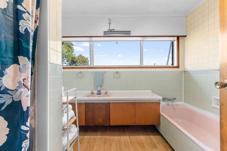 15 Camellia Avenue Ruakaka_13