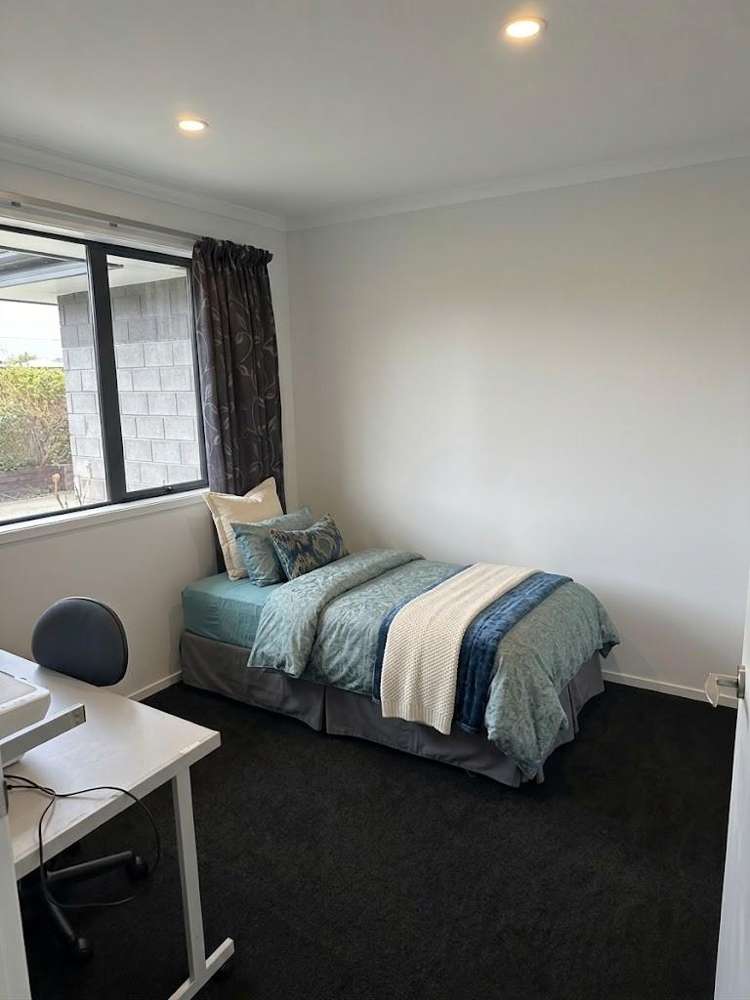  A/186 Seaview Road Westown_6