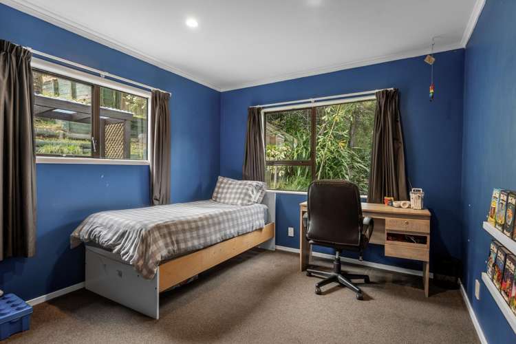 69 Murphy Street Toi Toi_9