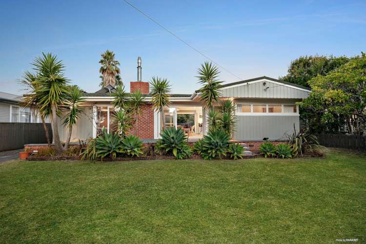 43 Gloria Avenue Te Atatu Peninsula_2