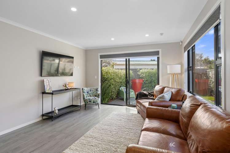 6B and 6C Te Whiti Grove Waterloo_4