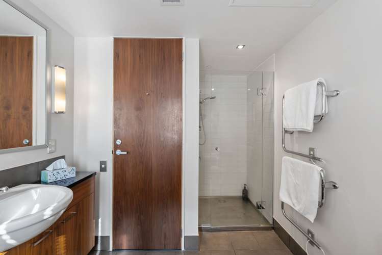 17d/12 Bolton Street Wellington Central_8