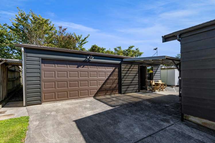 15 Brecon Road Stratford_21