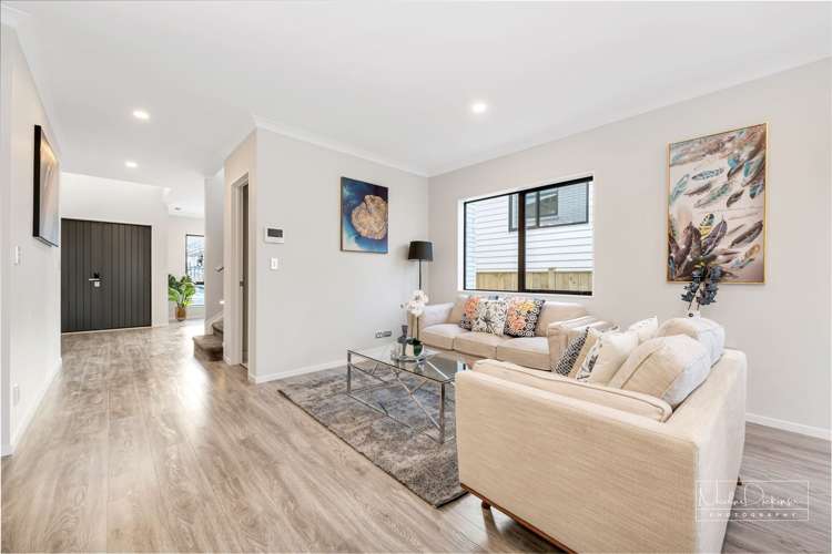 16 Aklander Rise Flat Bush_31