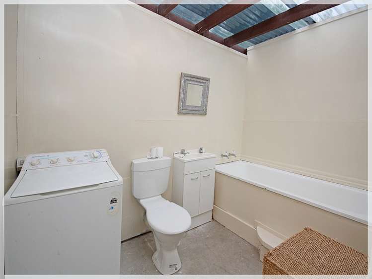 6 Nelson Street Foxton Beach_10