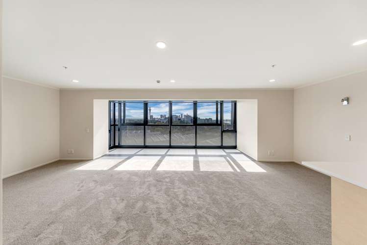 5P/16 Burton Street_5