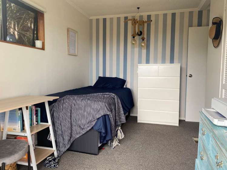 22 Pendrell Road Piha_15