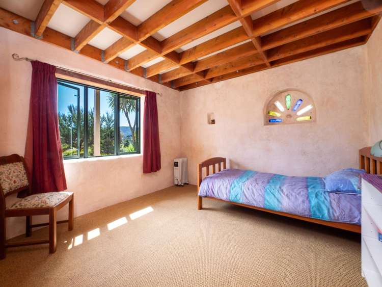 18 Lichen Grove Russell_18