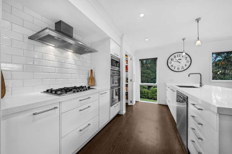 216 Ness Valley Road Clevedon_19