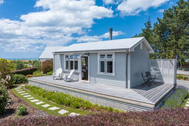 25 Bay End Rarangi_30