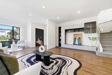 63 Makete Crescent_1