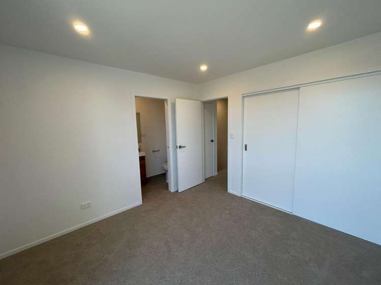 B/1 Frank Grey Place 10057_11