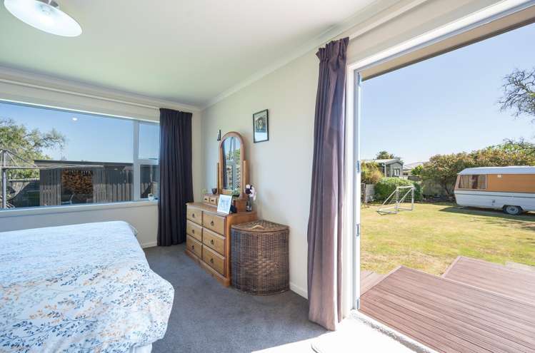 2 Collins Road Richmond_14