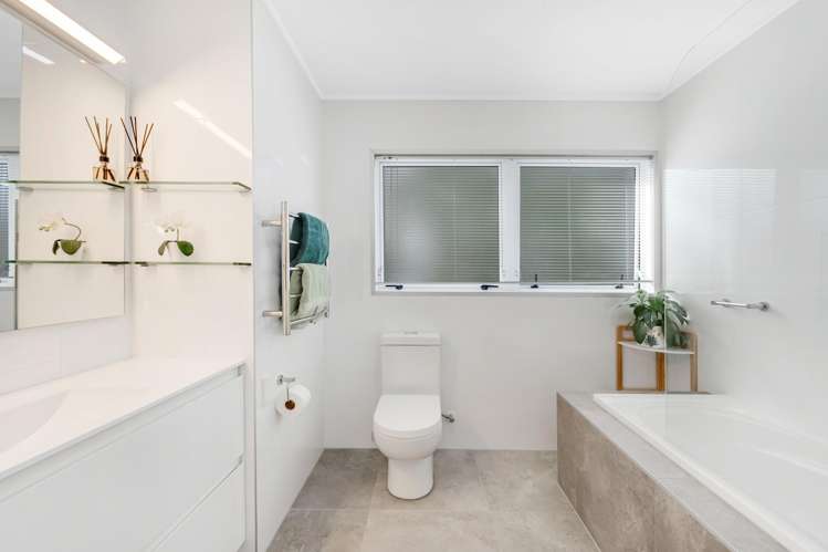 5 Micawber Place Mellons Bay_19