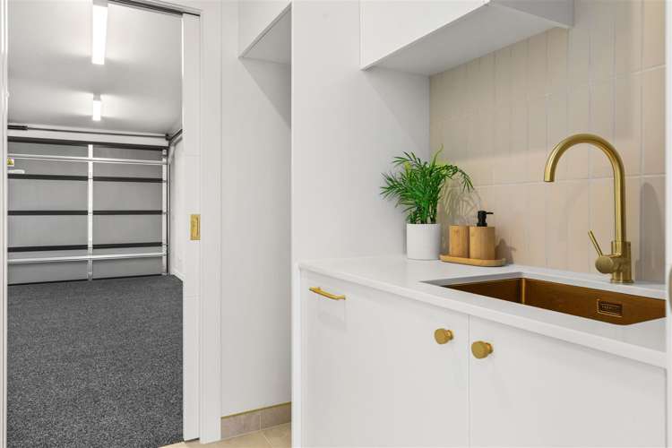 23 Magnum Drive Cromwell_16