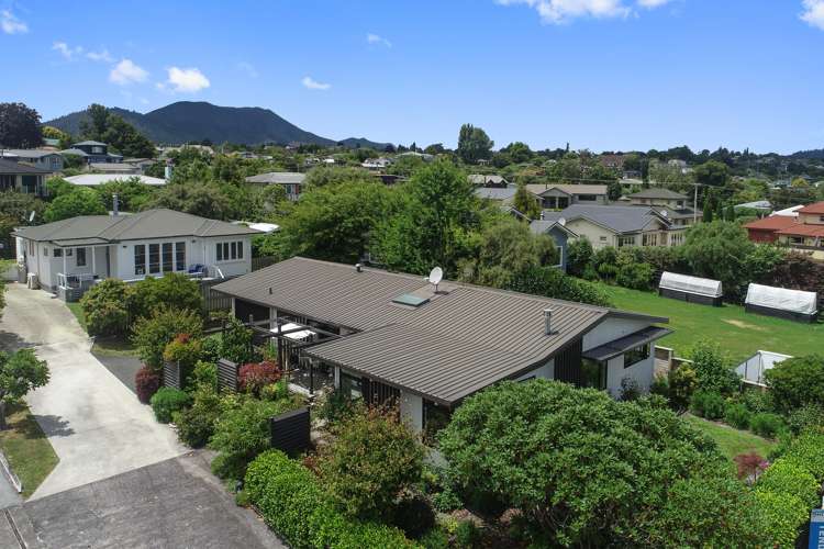 2/14 Mere Road Taupo_27