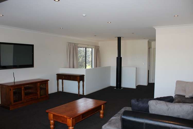 169 The Fairway Matarangi_14